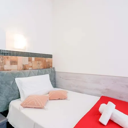 Mirabilia Golden Guest house *